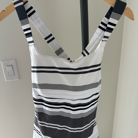 Lululemon Striped Black and White Women's Top - Picture 3 of 5